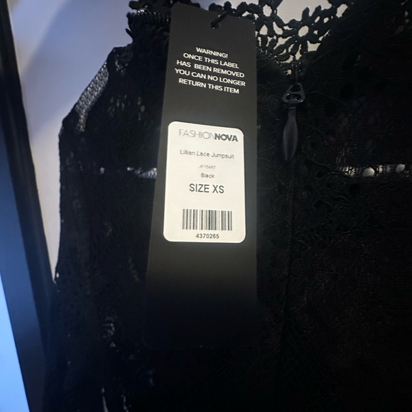 FashionNOVA Lillian Lace Jumpsuit XS - Picture 2 of 2
